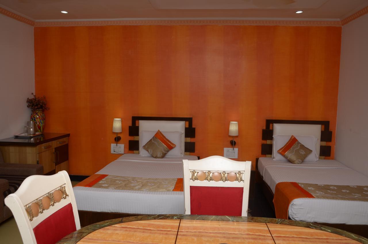 Hotel Rahul Deluxe Nagpur Buitenkant foto